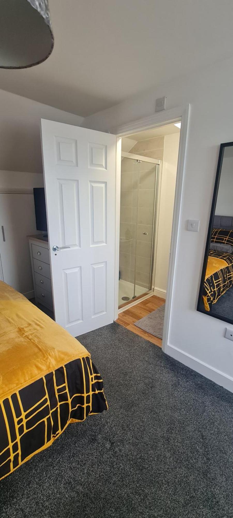 House Share With Few Ensuite Rooms Near Southmead Bristol Bagian luar foto