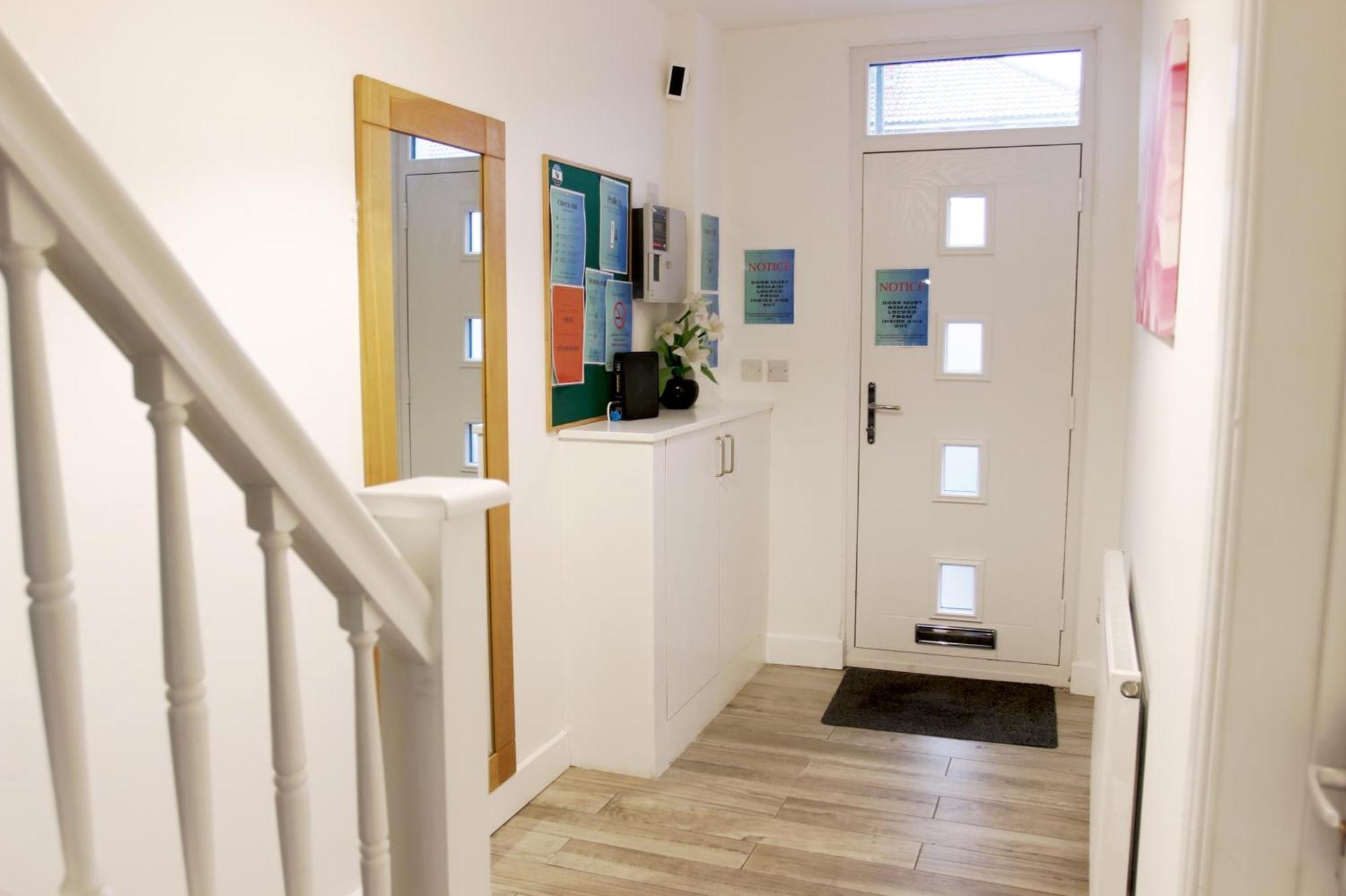 House Share With Few Ensuite Rooms Near Southmead Bristol Bagian luar foto